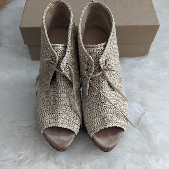 Burberry Darfield Crochet Peep Toe Booties - Picture 12 of 16